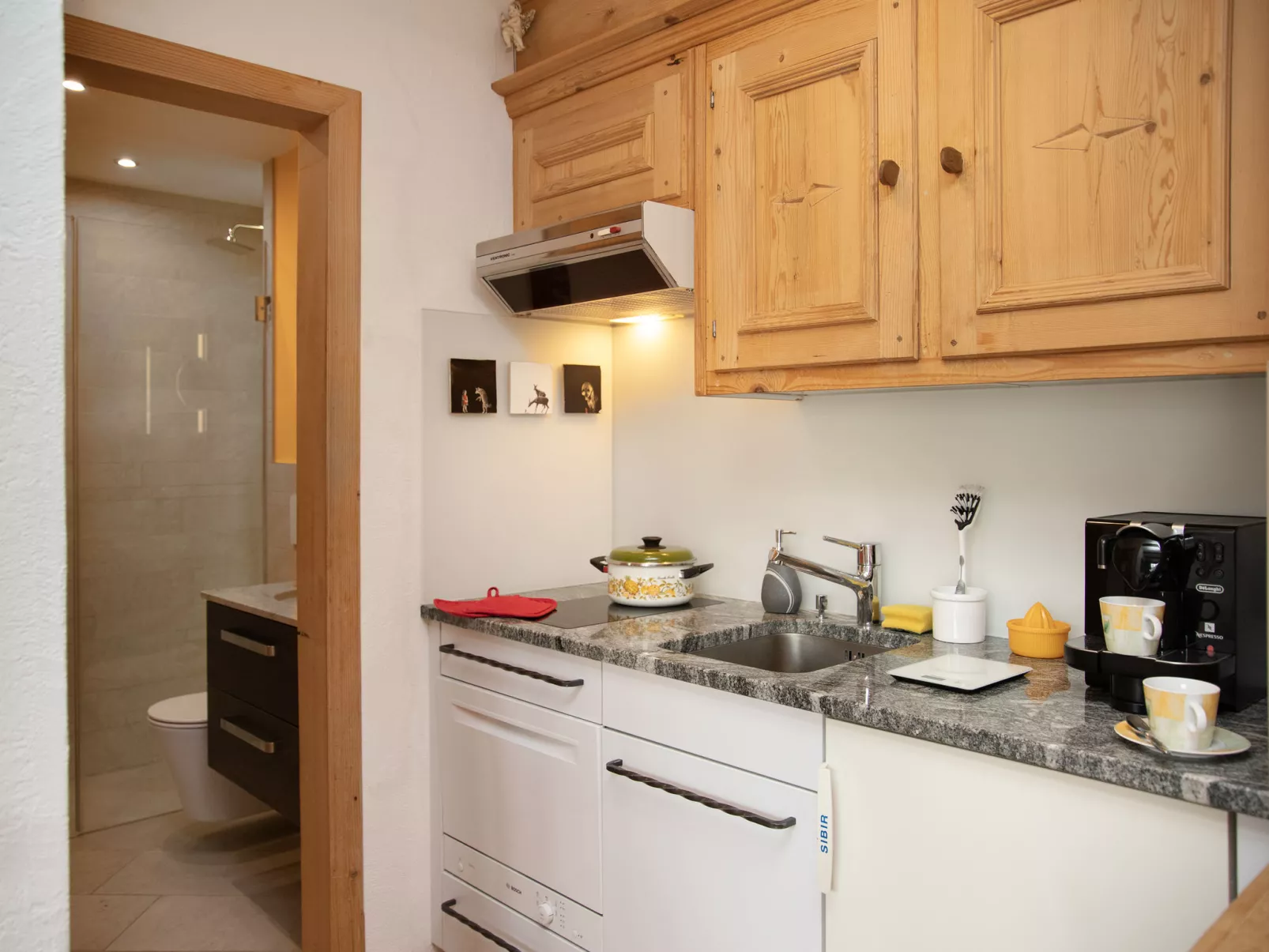 La Siala Apt.2