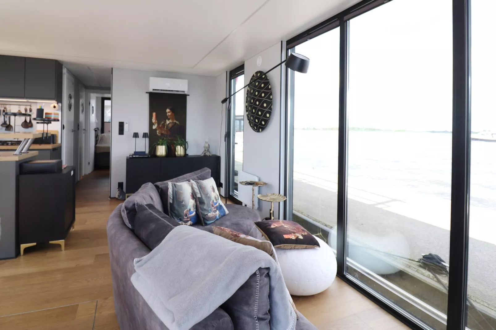 Houseboat Kohlenpott-Woonkamer