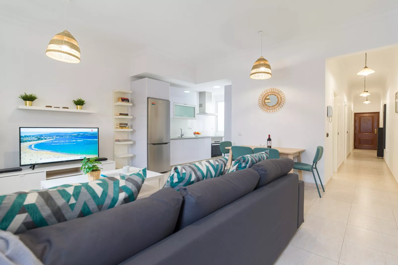 Rejon Home By CanariasGetaway-Woonkamer