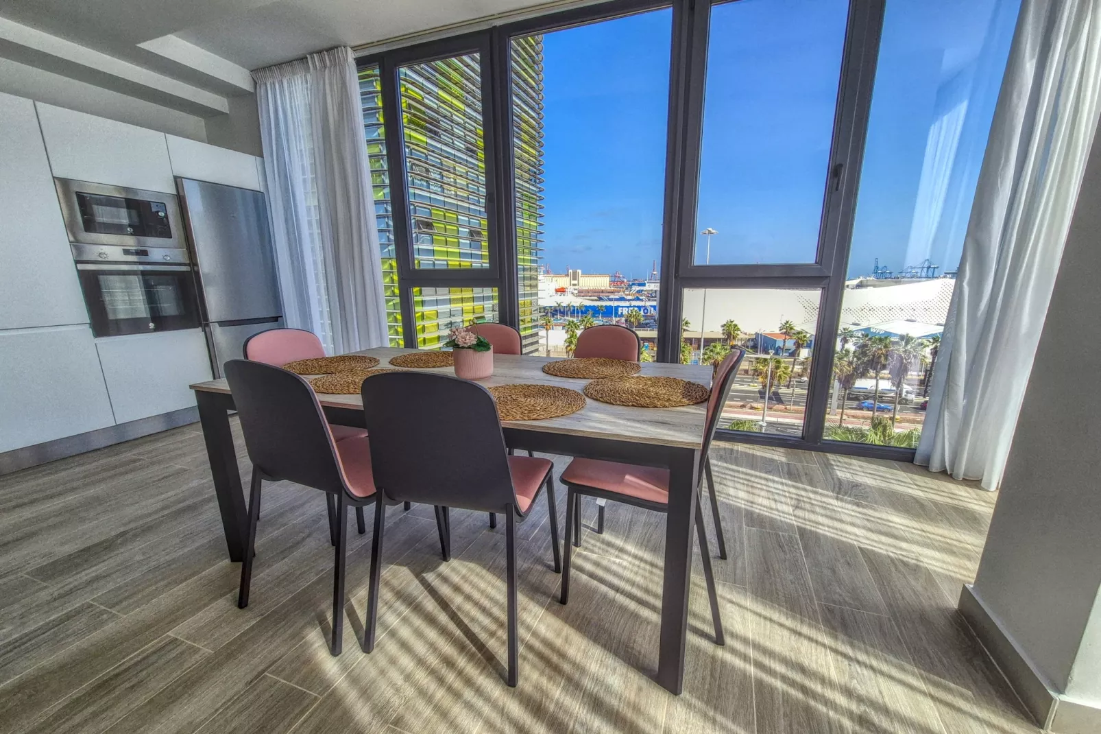 Yan Building 6B By CanariasGetaway.-Eetkamer