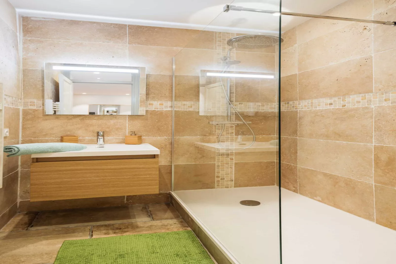 AM-66-LAFAYETTE-Badkamer