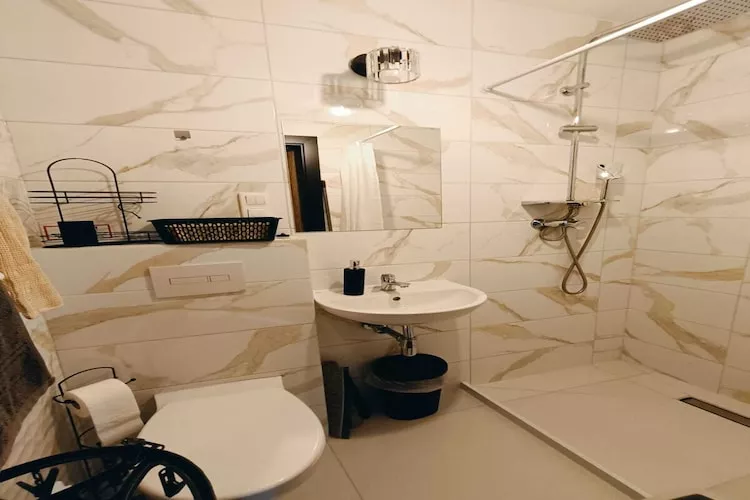 Studio wakacyjne dla 2 osób Mielenko-Badkamer