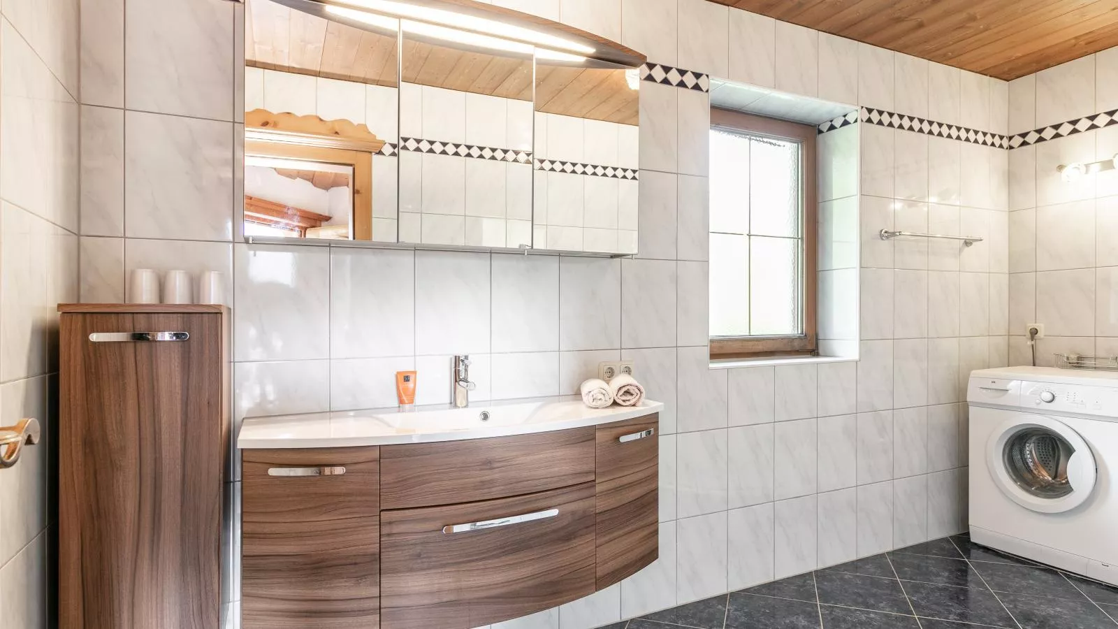 Almruhe Alpbach-Badkamer