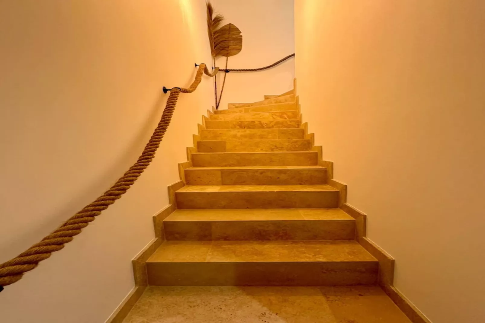 05 Villa Paradis-Overloop