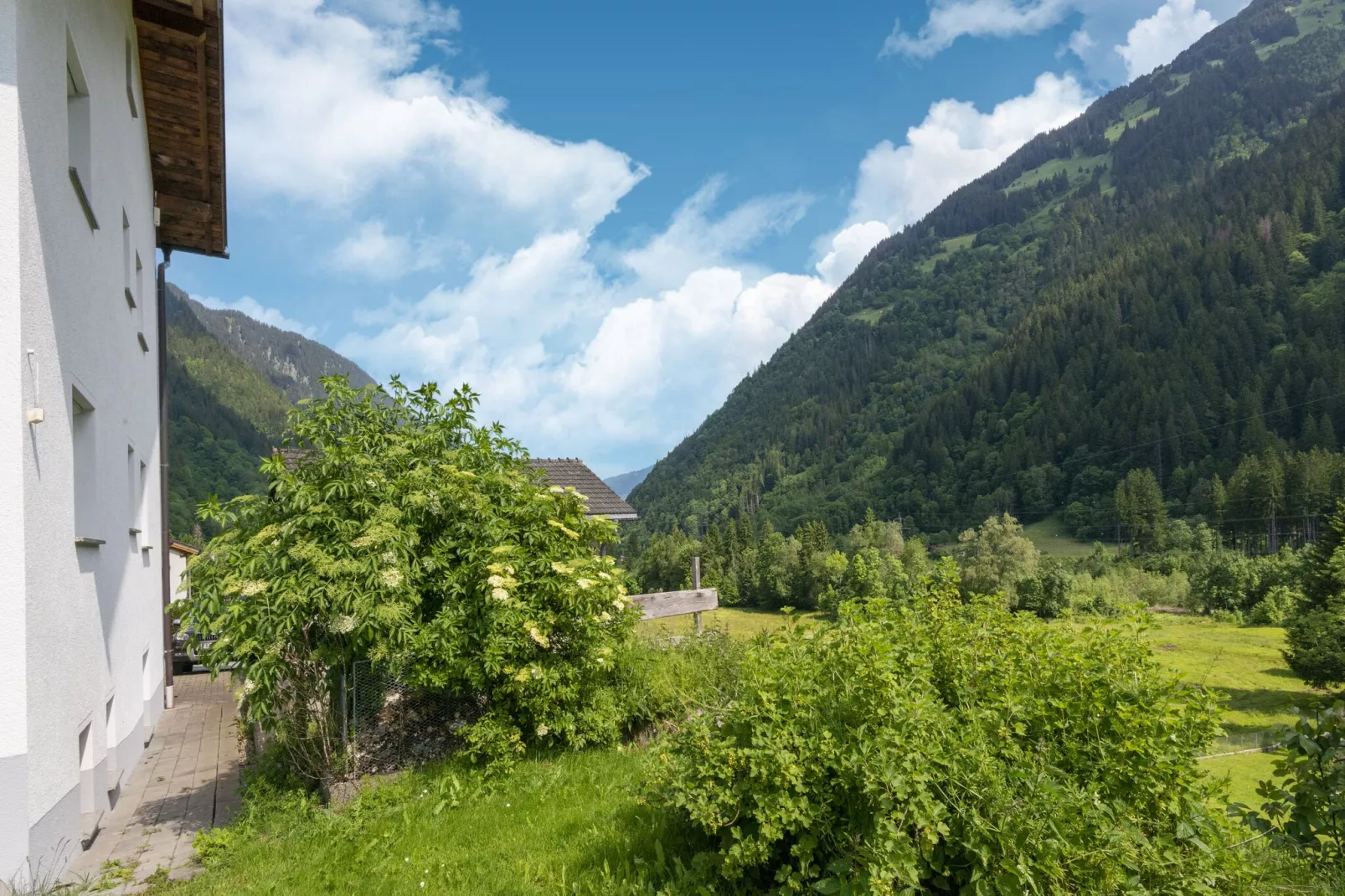 Haus Lukan Groß-Uitzicht zomer