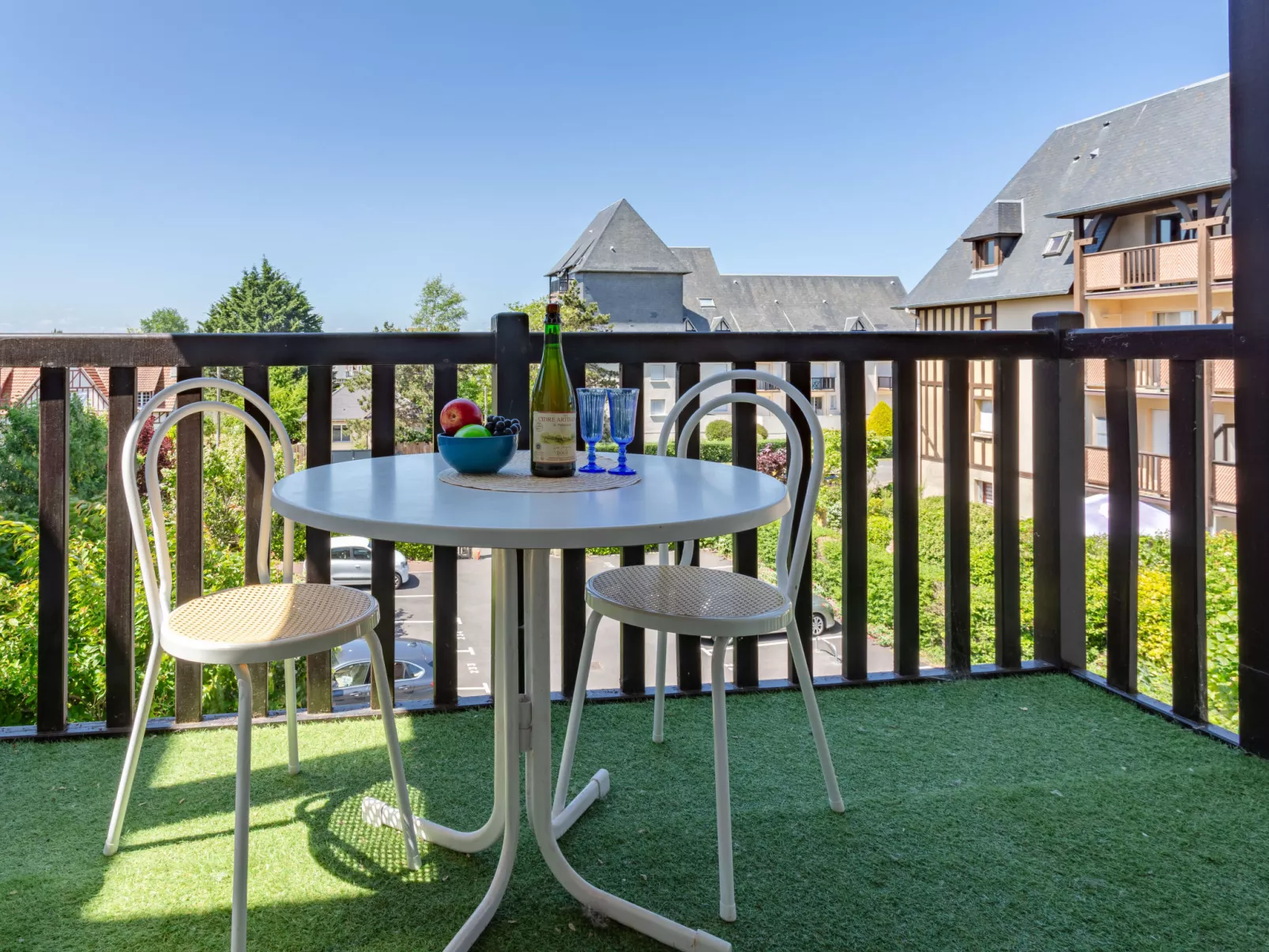 Le Clos Mathilde-Buiten