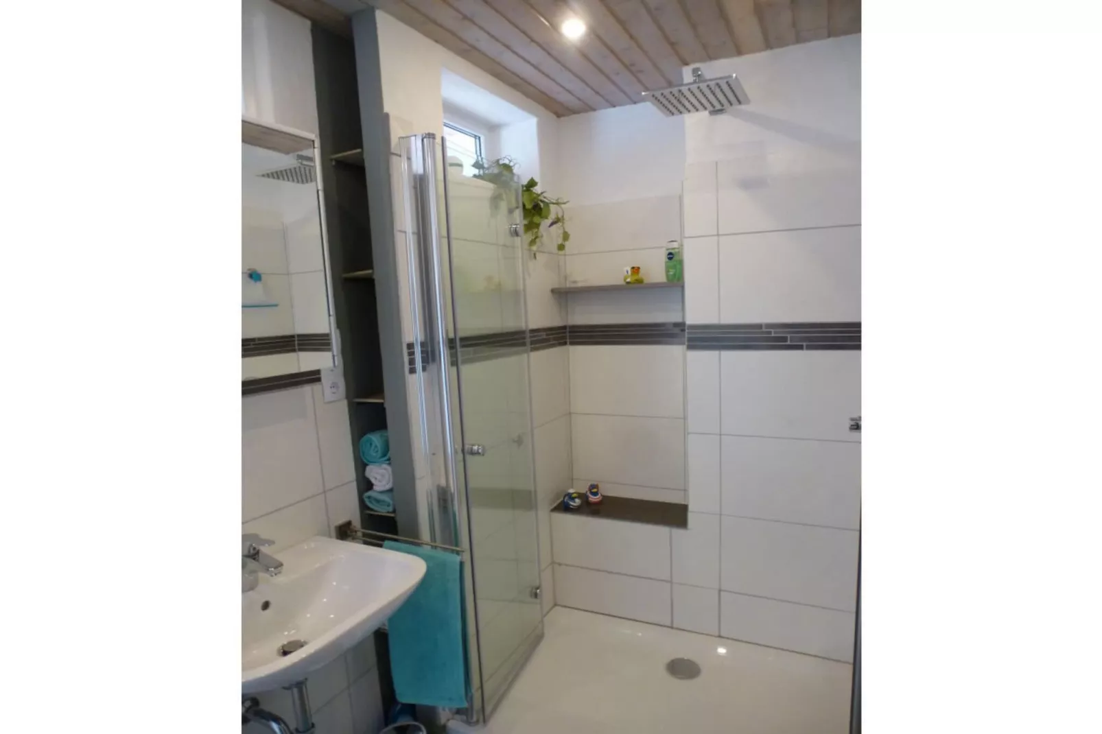 38290-Badkamer