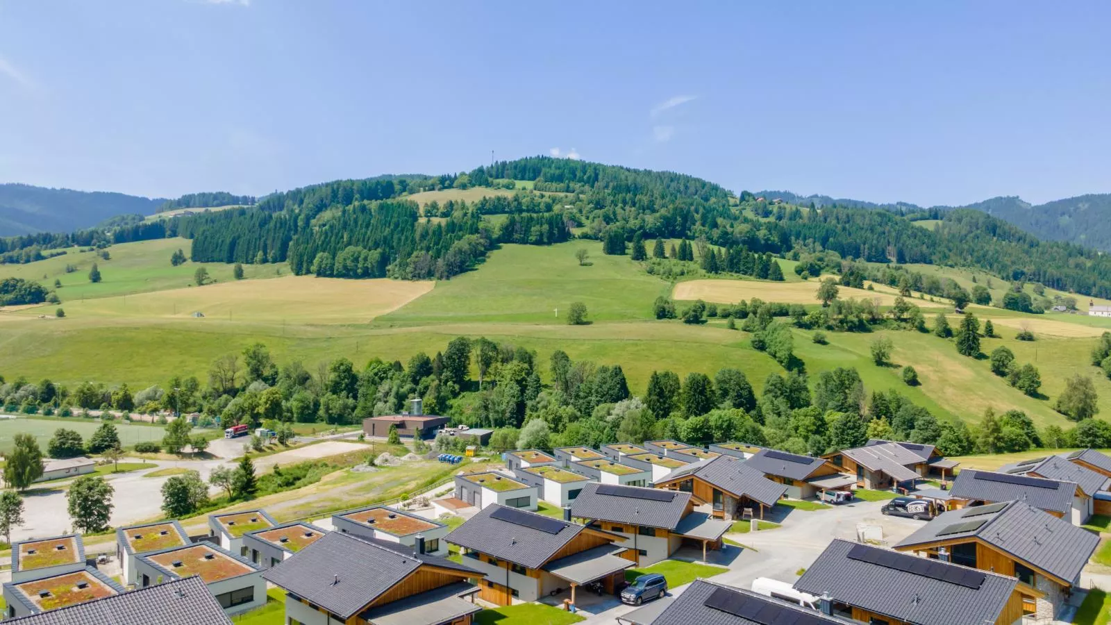 Almchalet Alpenglück-Buitenkant zomer