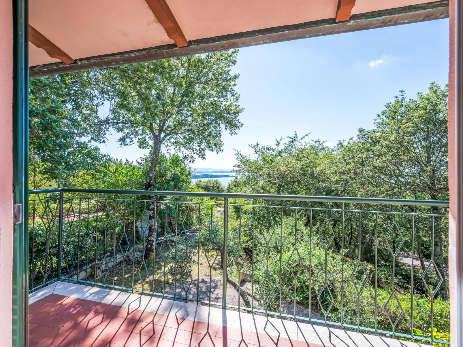 La Rocca-Buiten