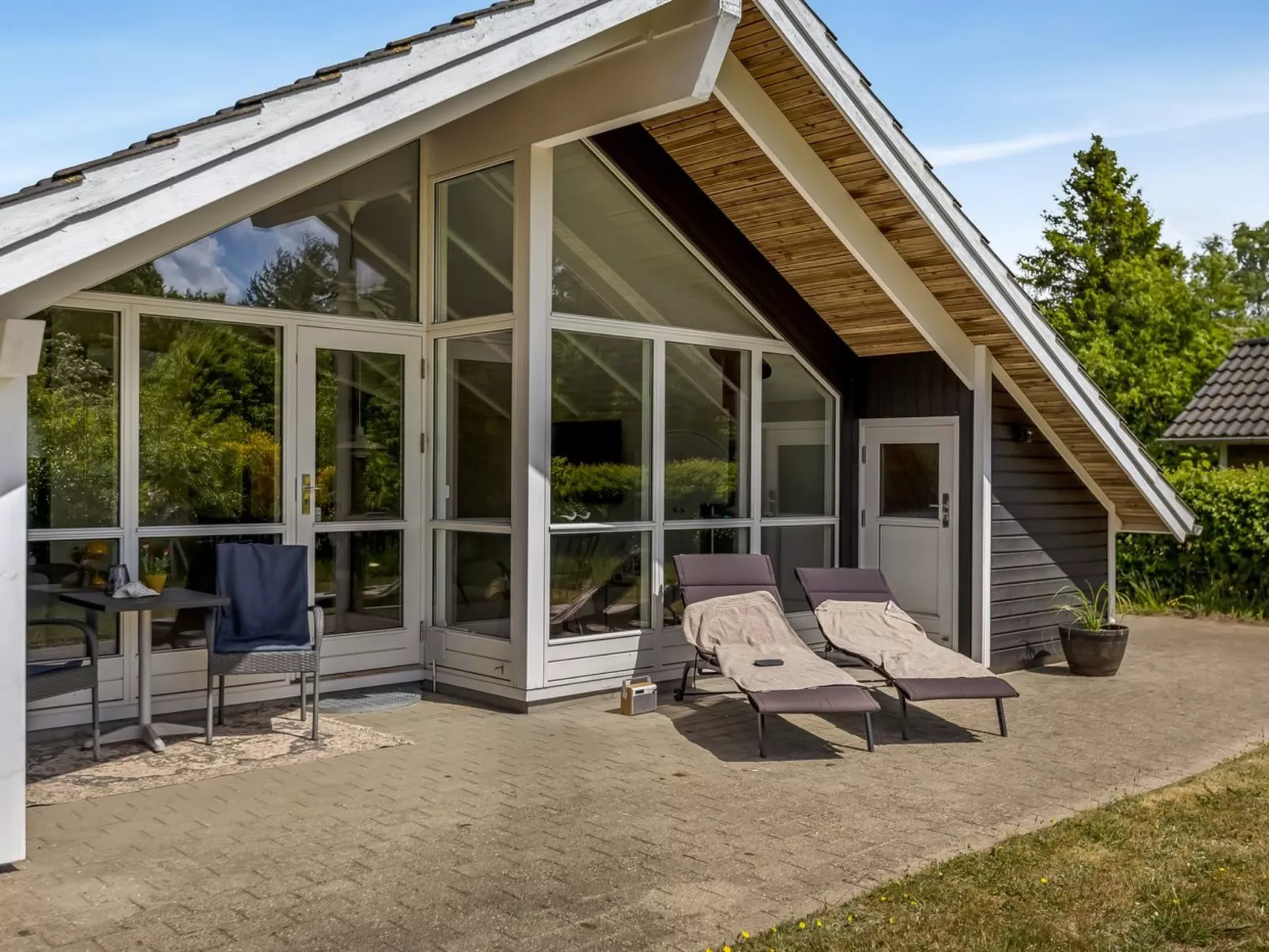 "Truels" - 30km from the sea-Buiten