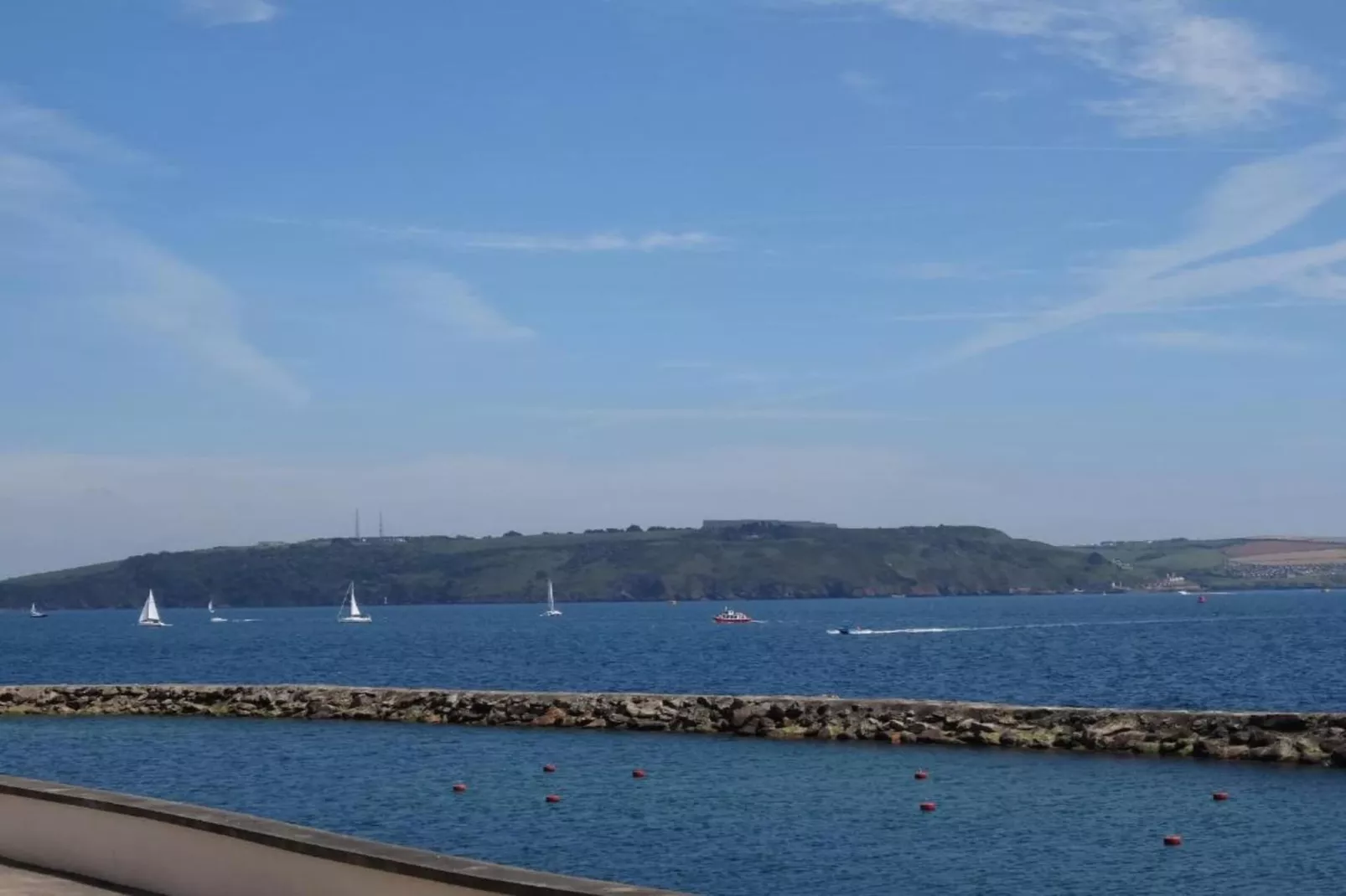 Penlee Narrows, Kingsand-Gebieden zomer 1km