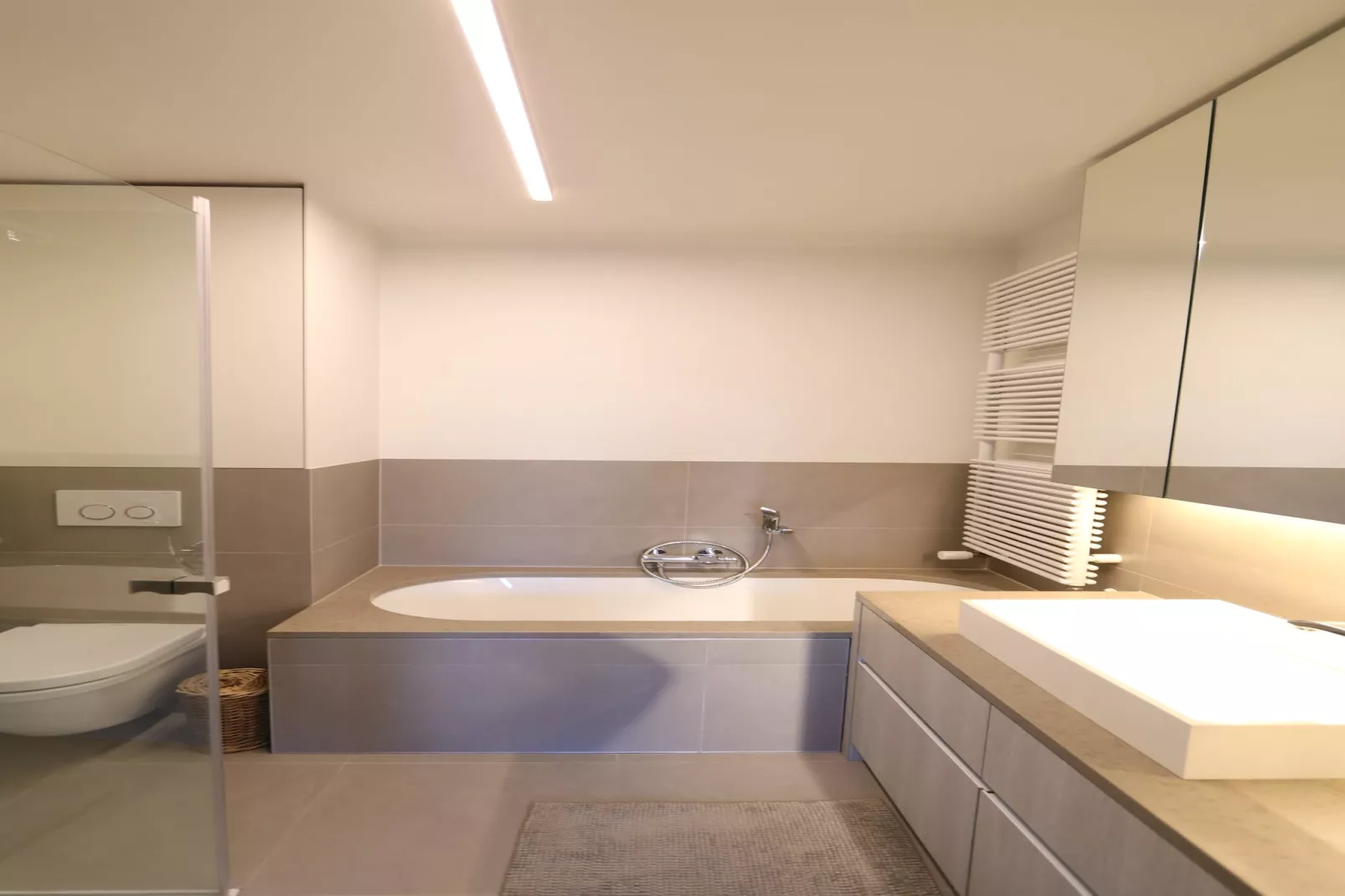 MADDY 51  STPL-Badkamer