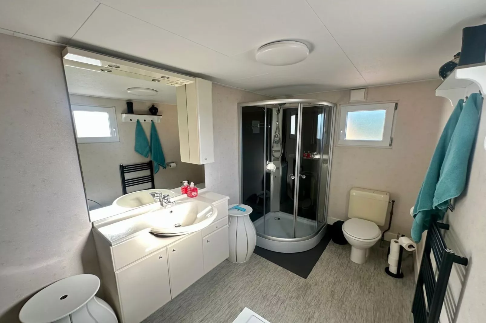 Okken House 3A-Badkamer