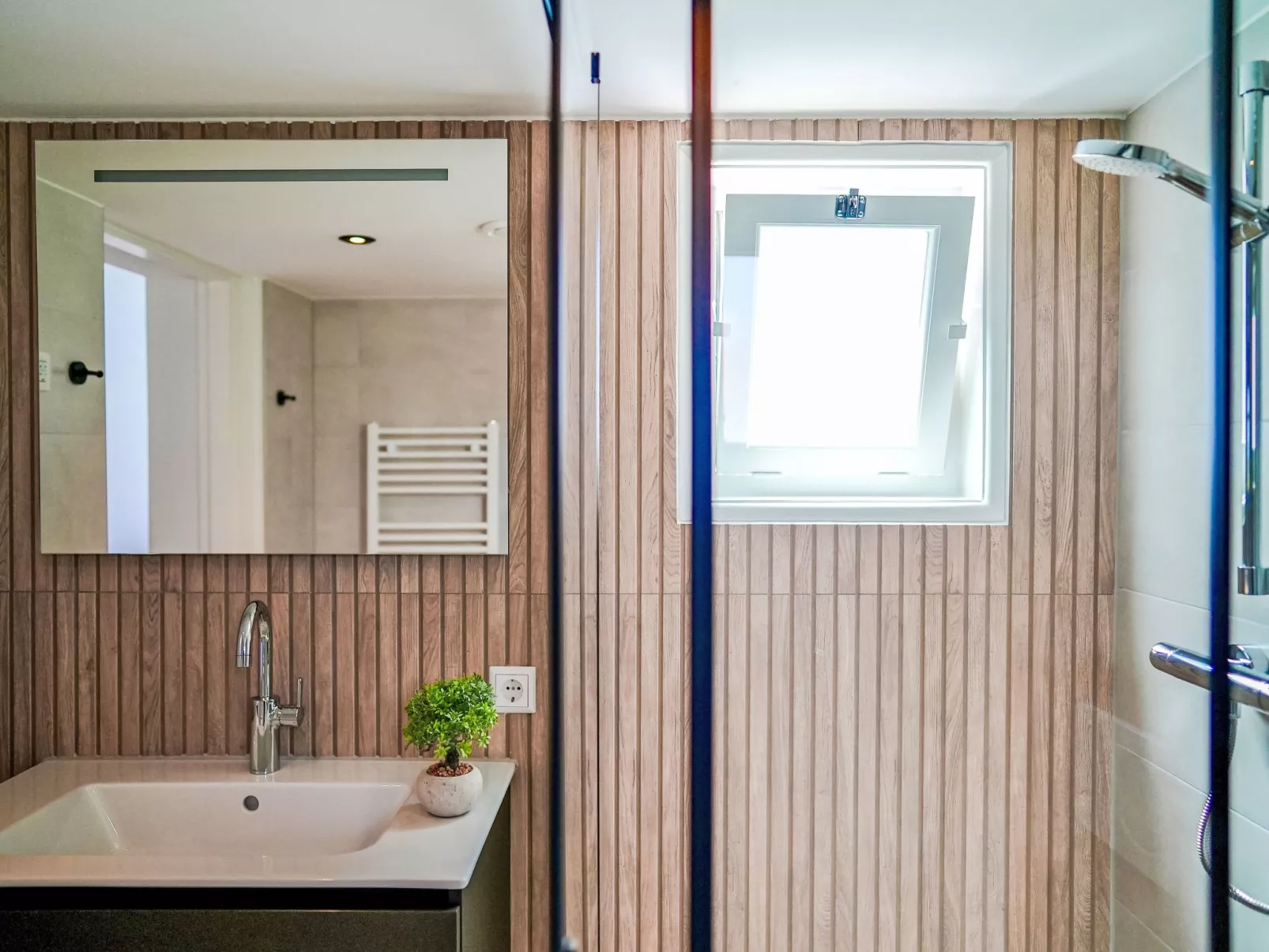 Zen Kitchen & Boutique Hotel-Binnen
