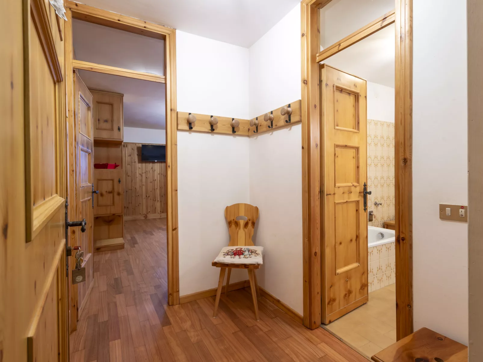 Andossi Studio Apartment-Binnen