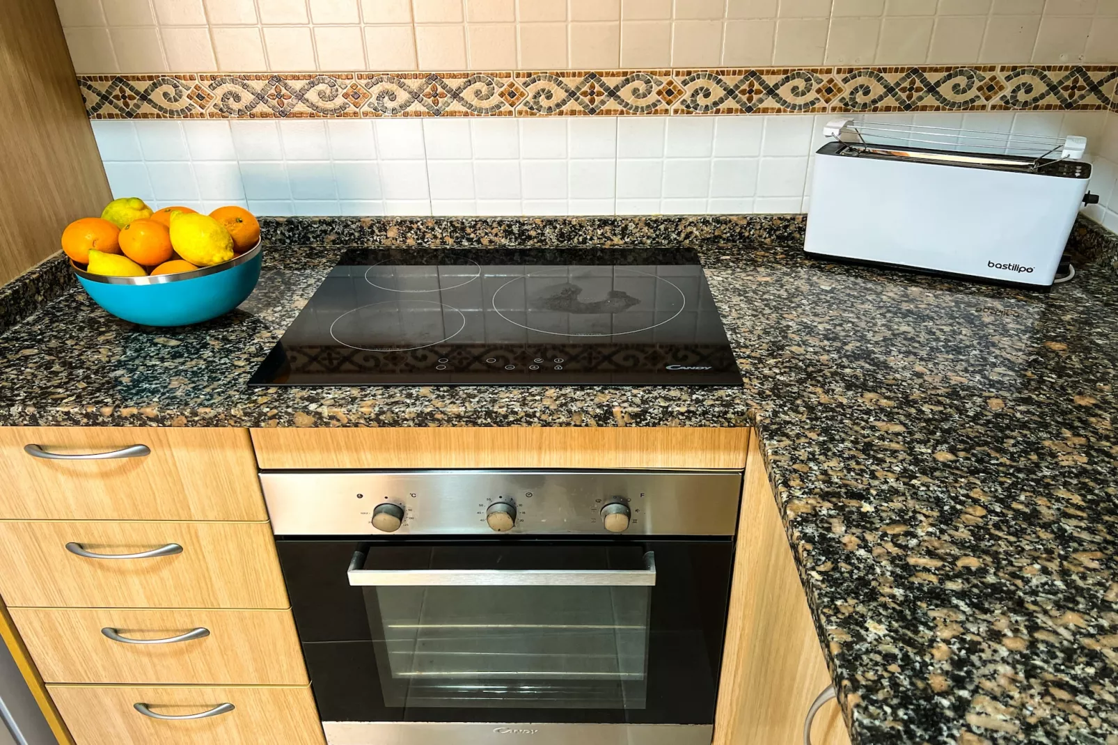 Vivalidays Montserrat - Blanes-Keuken