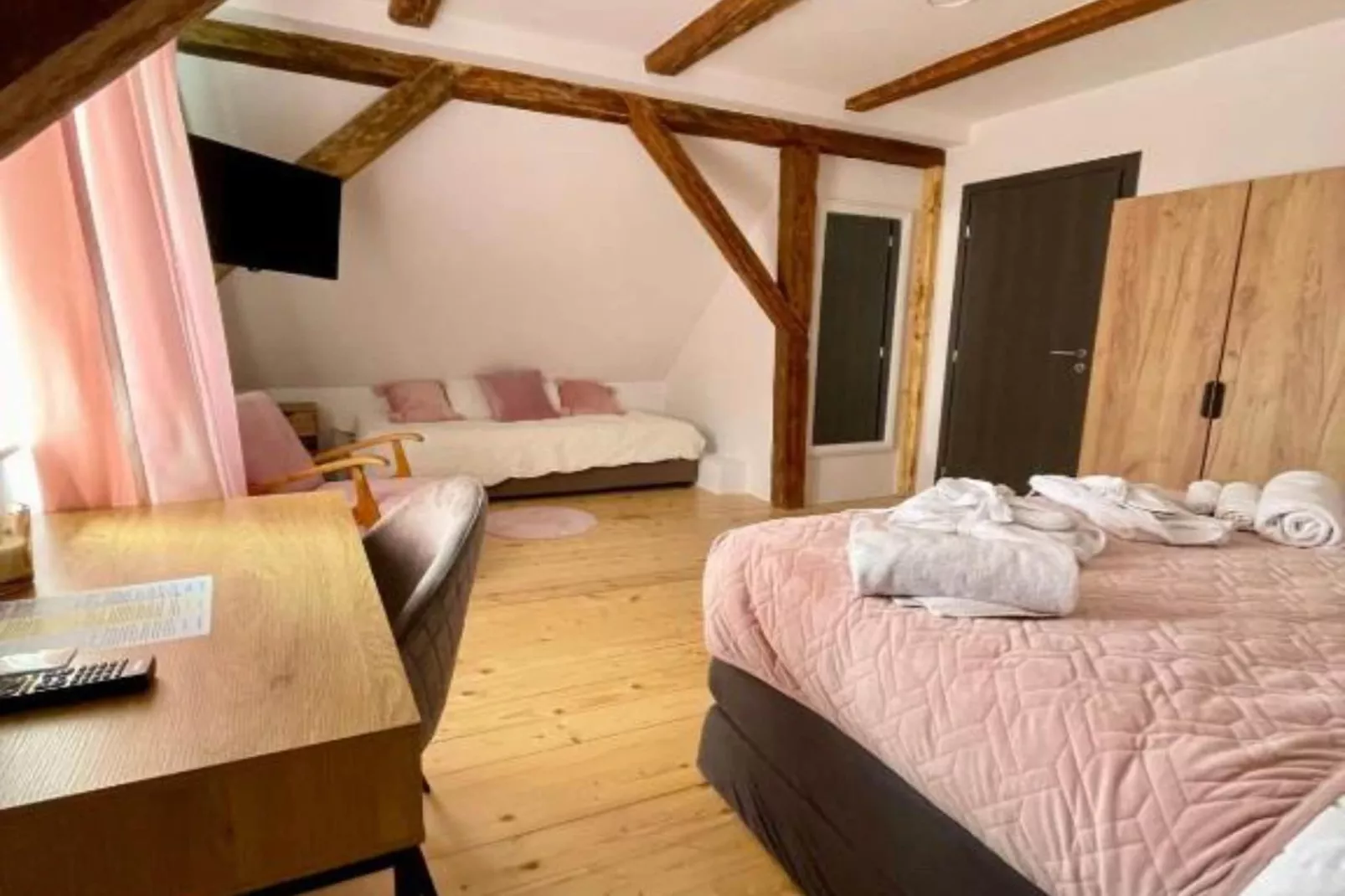 Three Bedroom Holiday Home-Slaapkamer