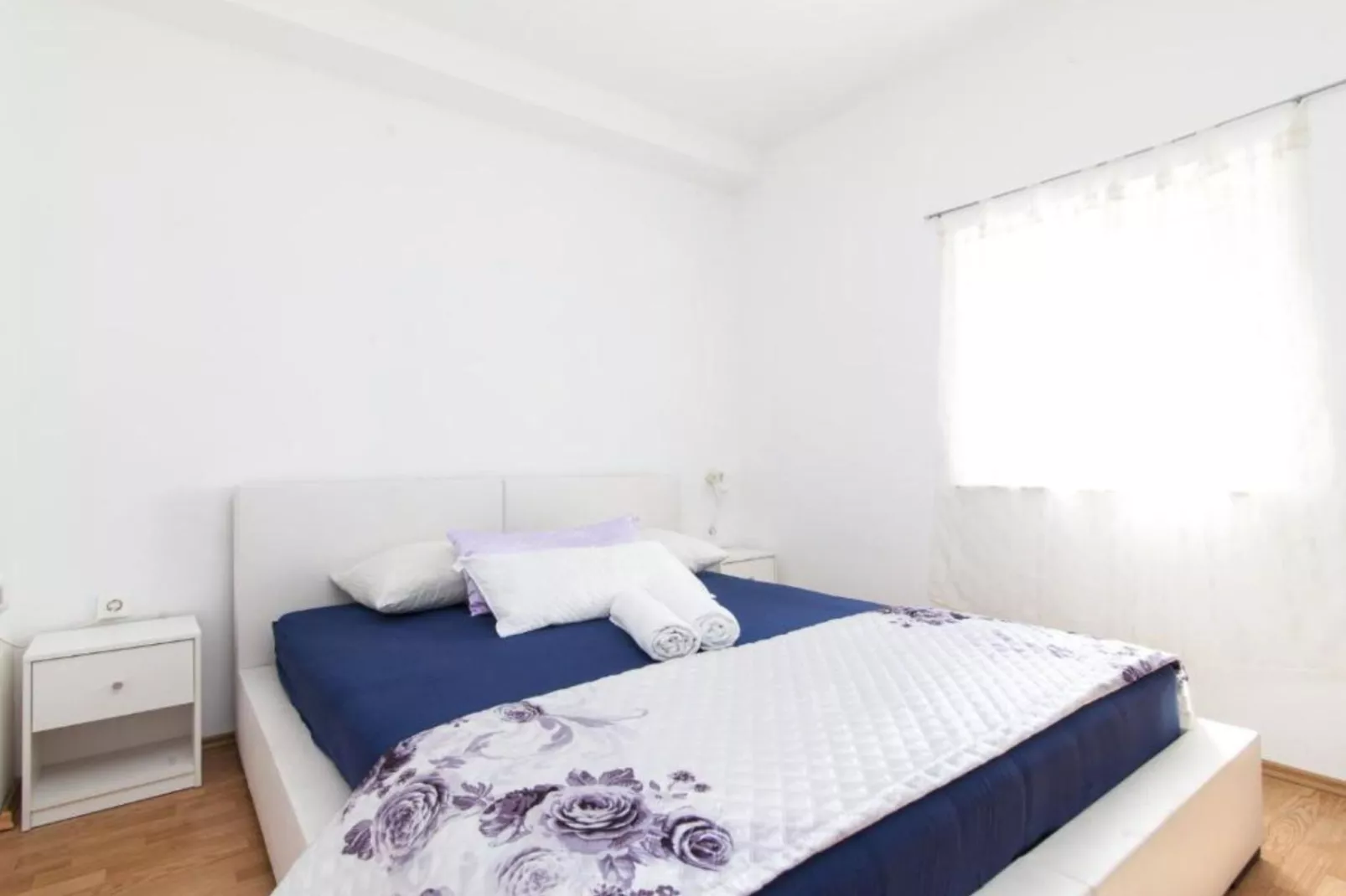 Holiday Home Miriam - Four Bedroom Holiday Home with Terrace-Slaapkamer