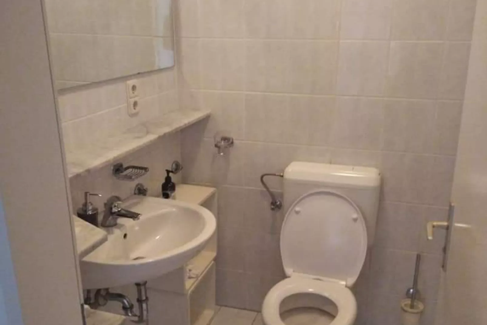 Holiday Home Dugo Selo M&A - Five Bedroom Holiday Home with Terrace-Badkamer