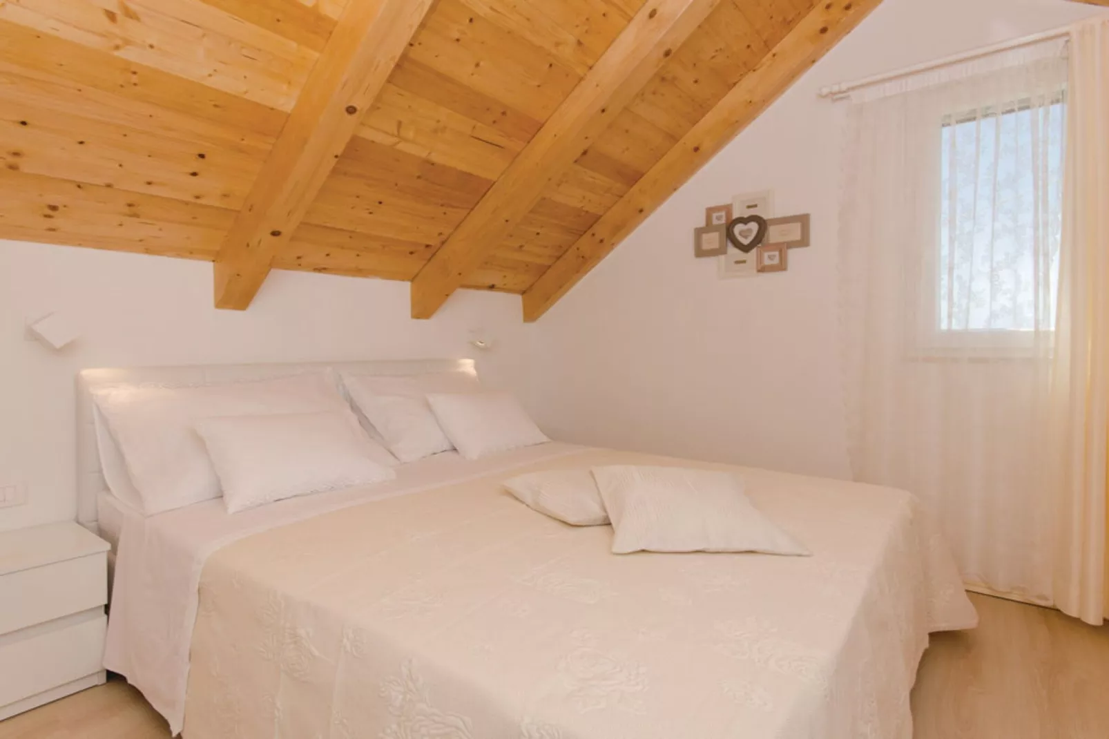 Luxury Villa MaLo - Holiday Home-Slaapkamer