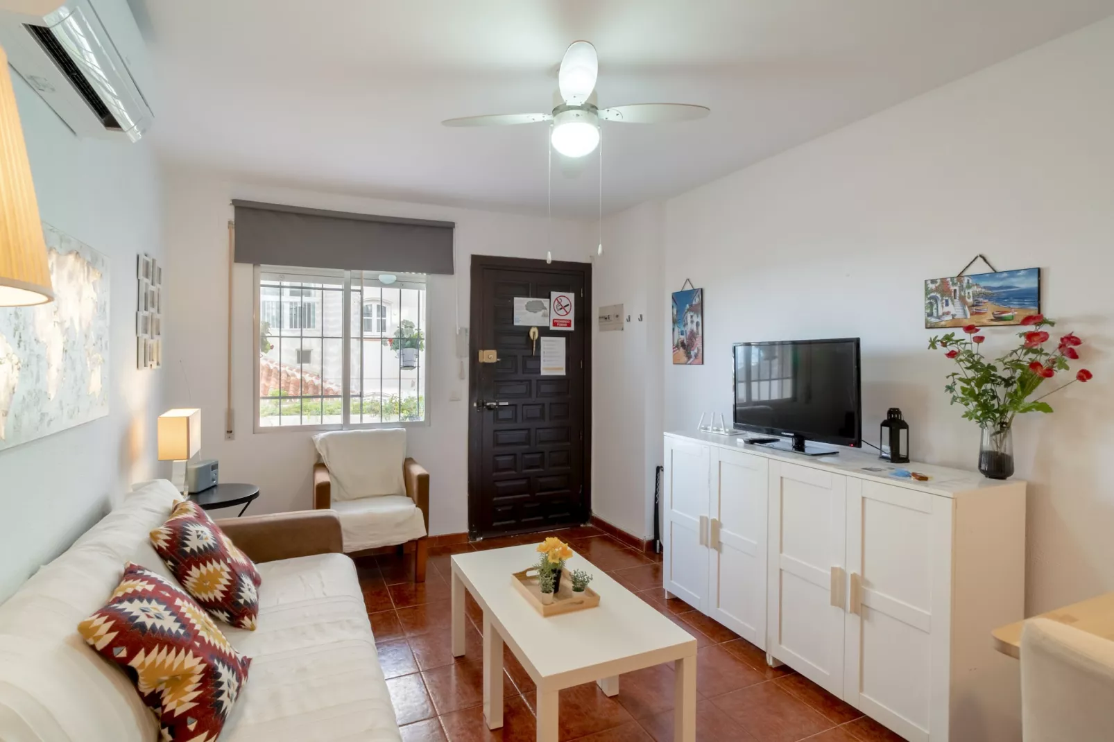 Arce 5 Torrecilla Beach by Casasol-Woonkamer