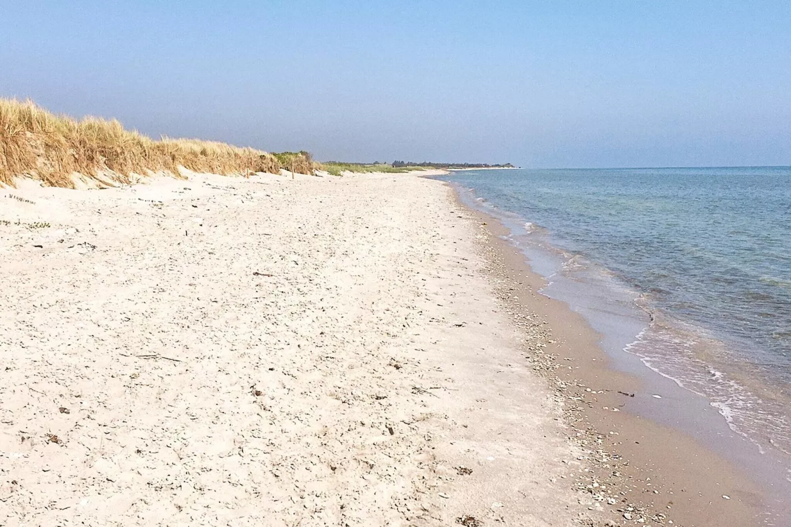 Lichte kustschuilplaats in LyngsAY-By Traum-Waterzicht