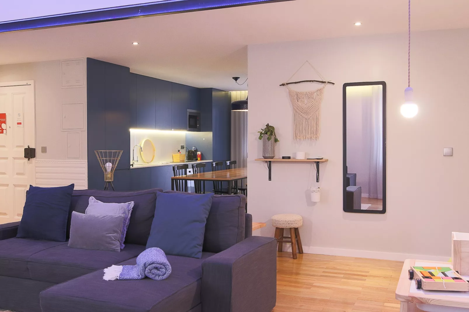 Feel Porto Merlot Townhouse-Woonkamer