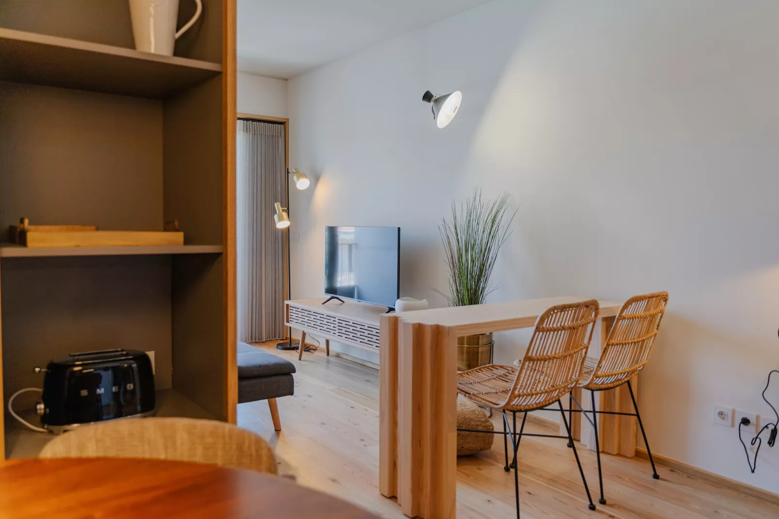 Feel Corporate Housing Campanhã 06-Woonkamer