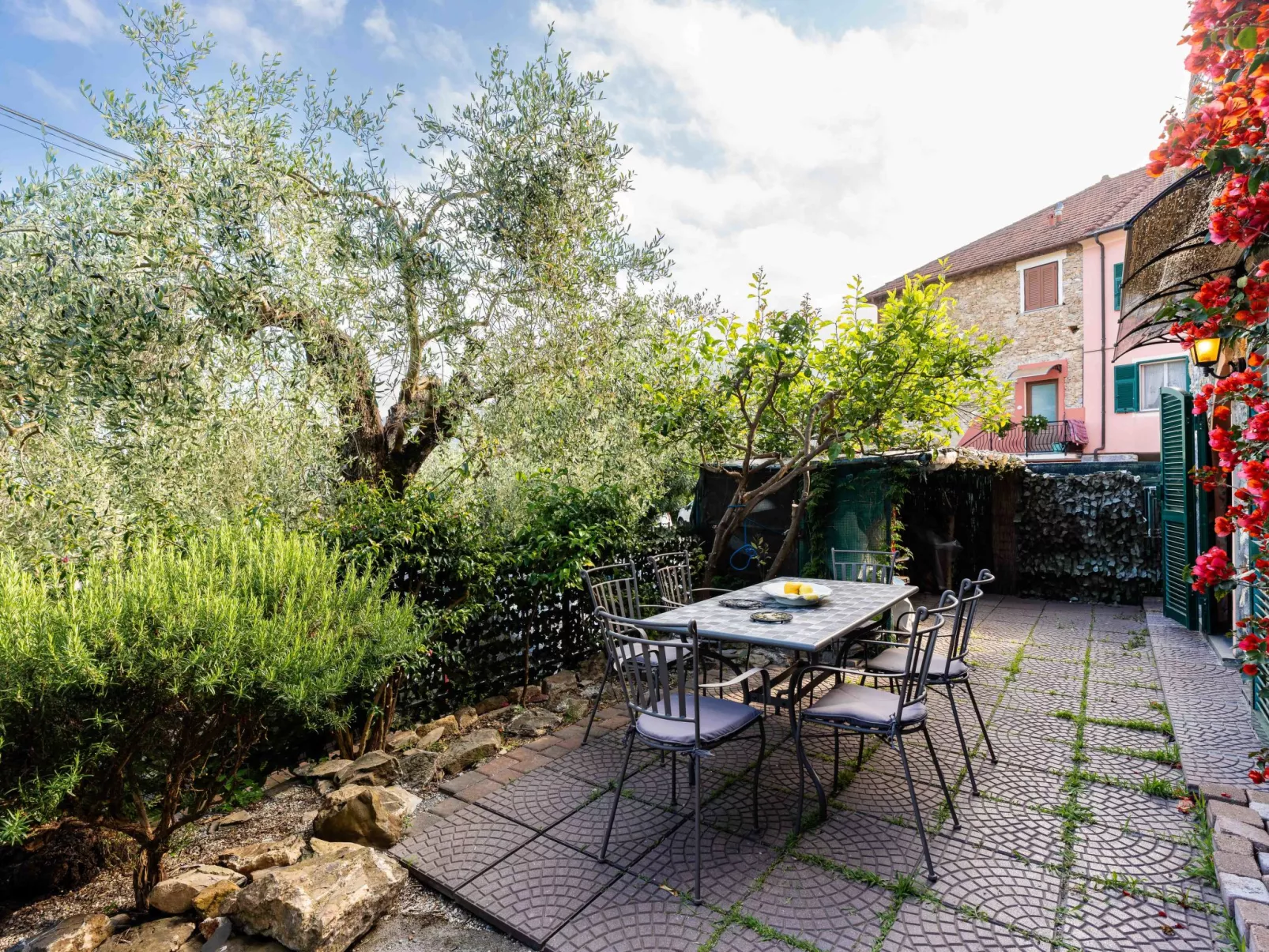 La Bouganville - Rustico con giardino-Buiten