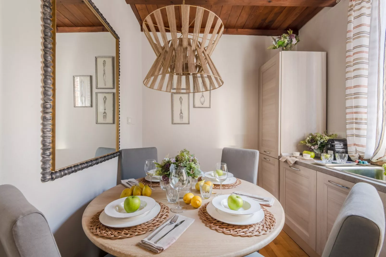 Castruccio's Heritage Haven-Niet-getagd
