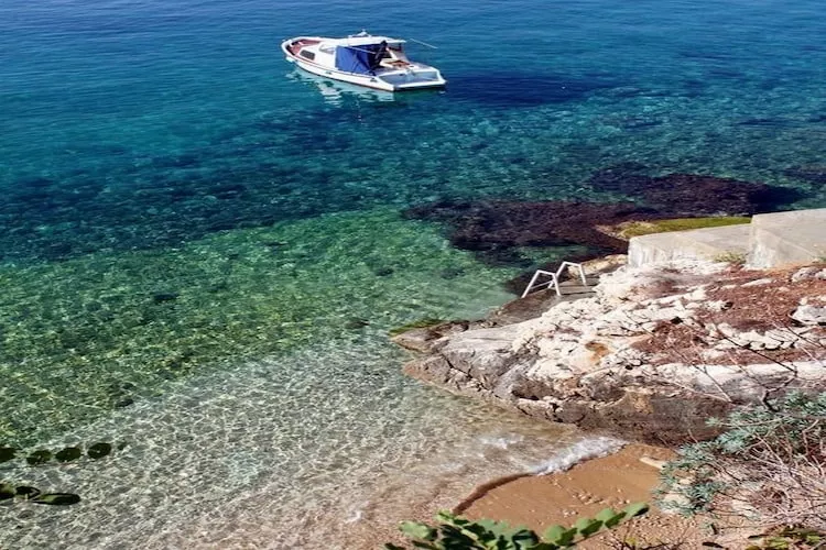 Villa Ro - Ela - One Bedroom Apartment with Balcony and Sea View - A1-Sfeer