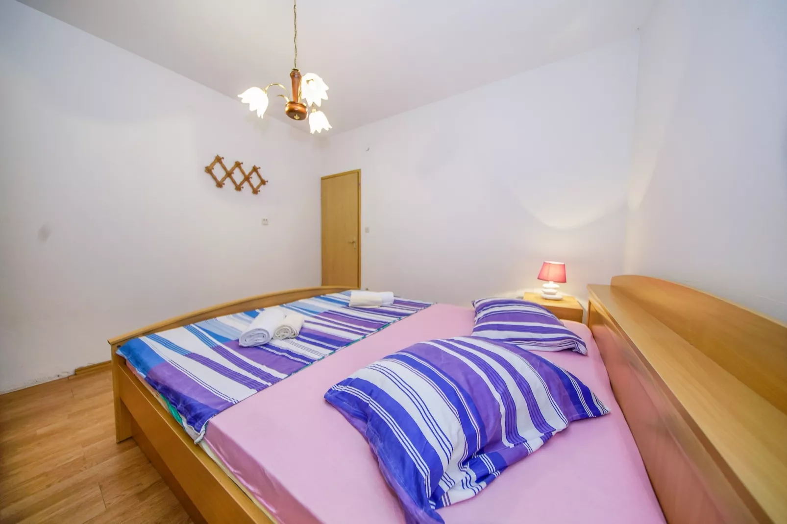 Apartment Mini Brač - One Bedroom Apartment with Terrace (ST)-Slaapkamer