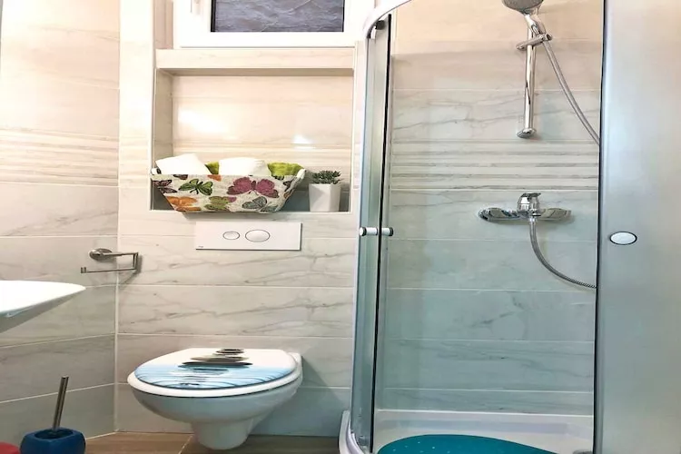Zen Apartment - One Bedroom Apartment-Badkamer