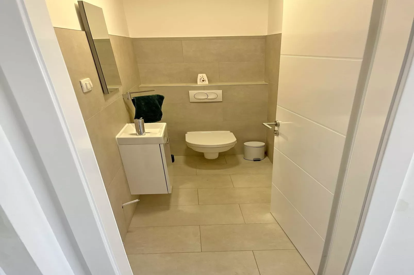 Villa Zuzul - Four Bedroom Villa with Swimming Pool-Badkamer