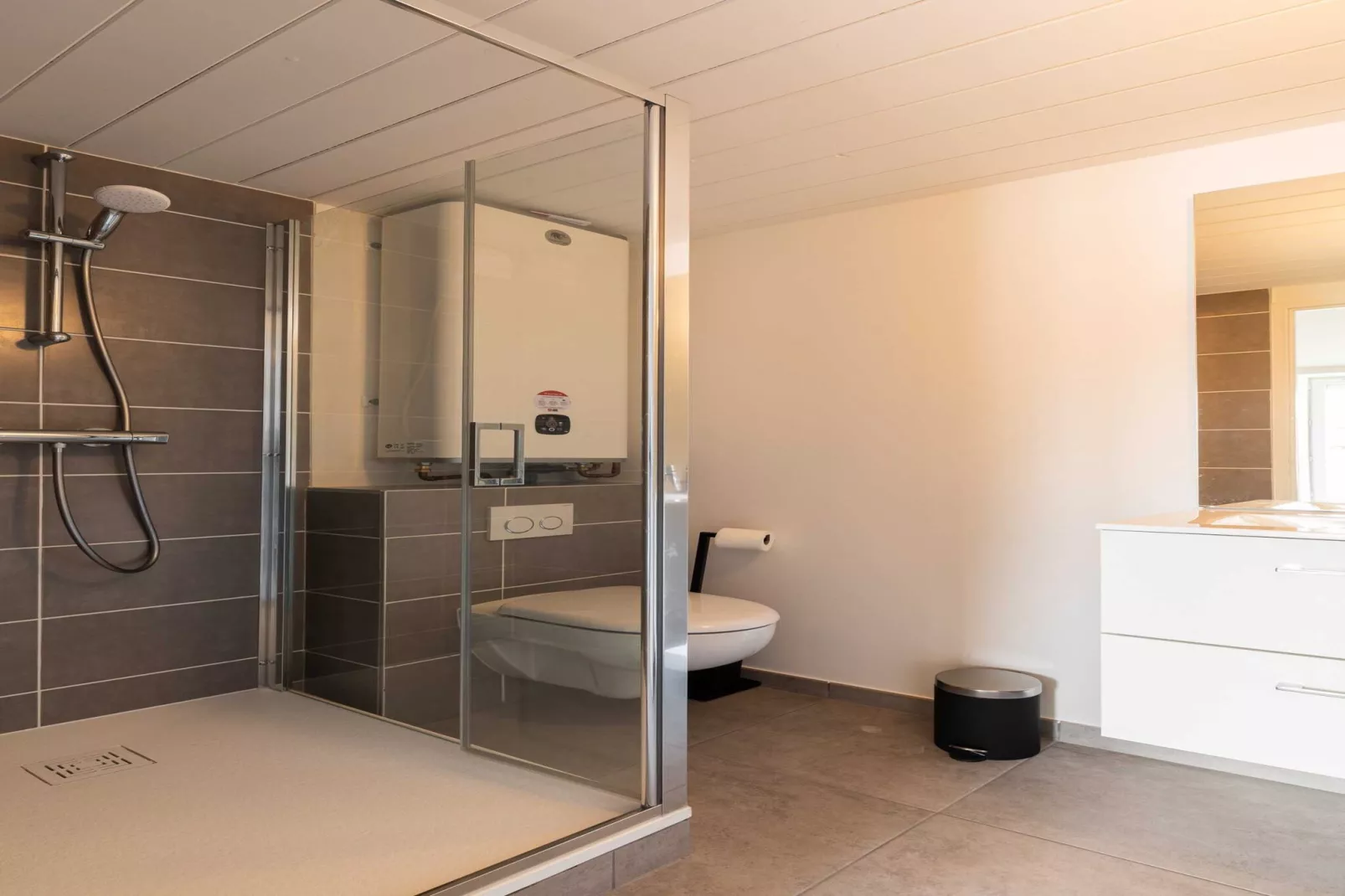 CC-3-VIVANT-Badkamer