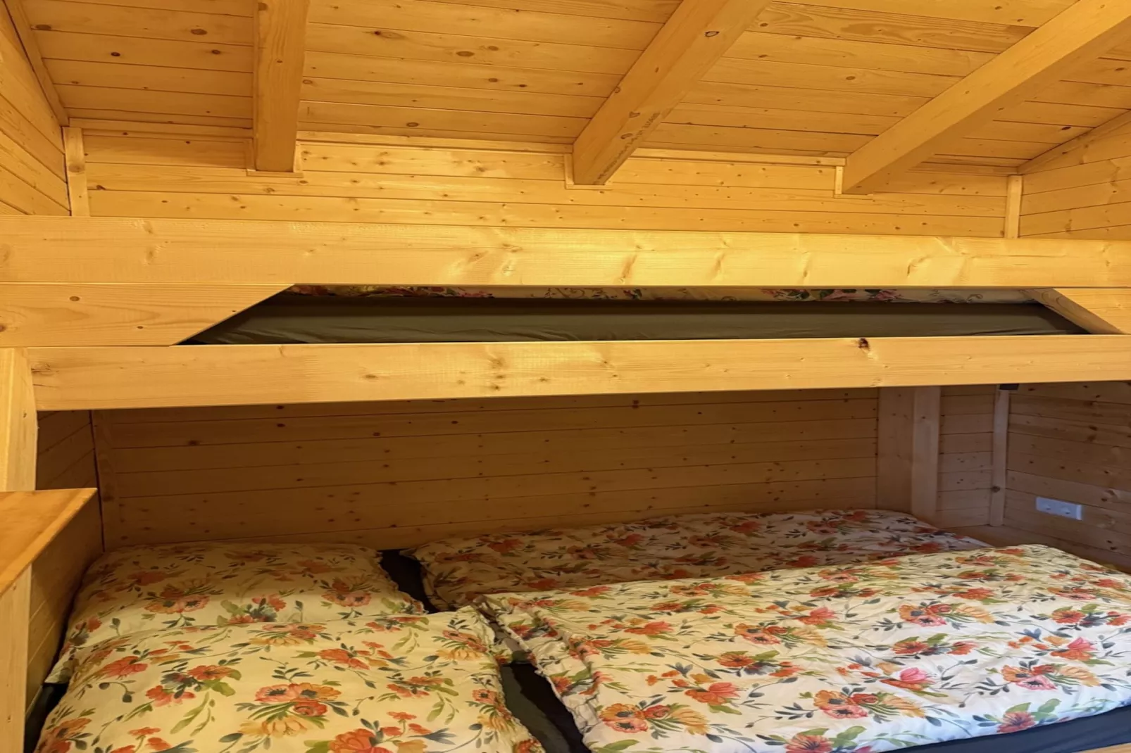 Hütte am Wolfsberg-Slaapkamer