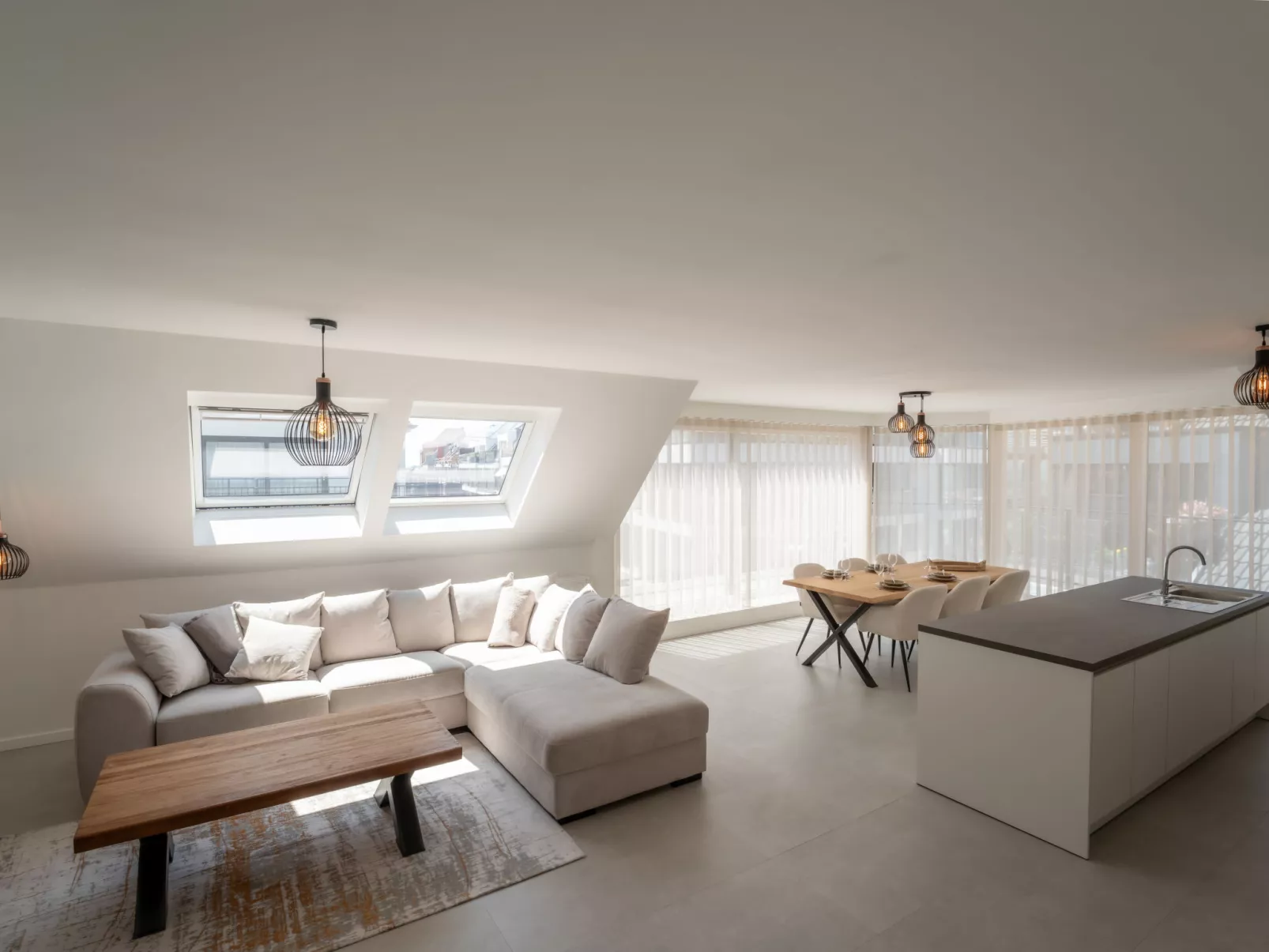 Seabird I with terrace-Binnen