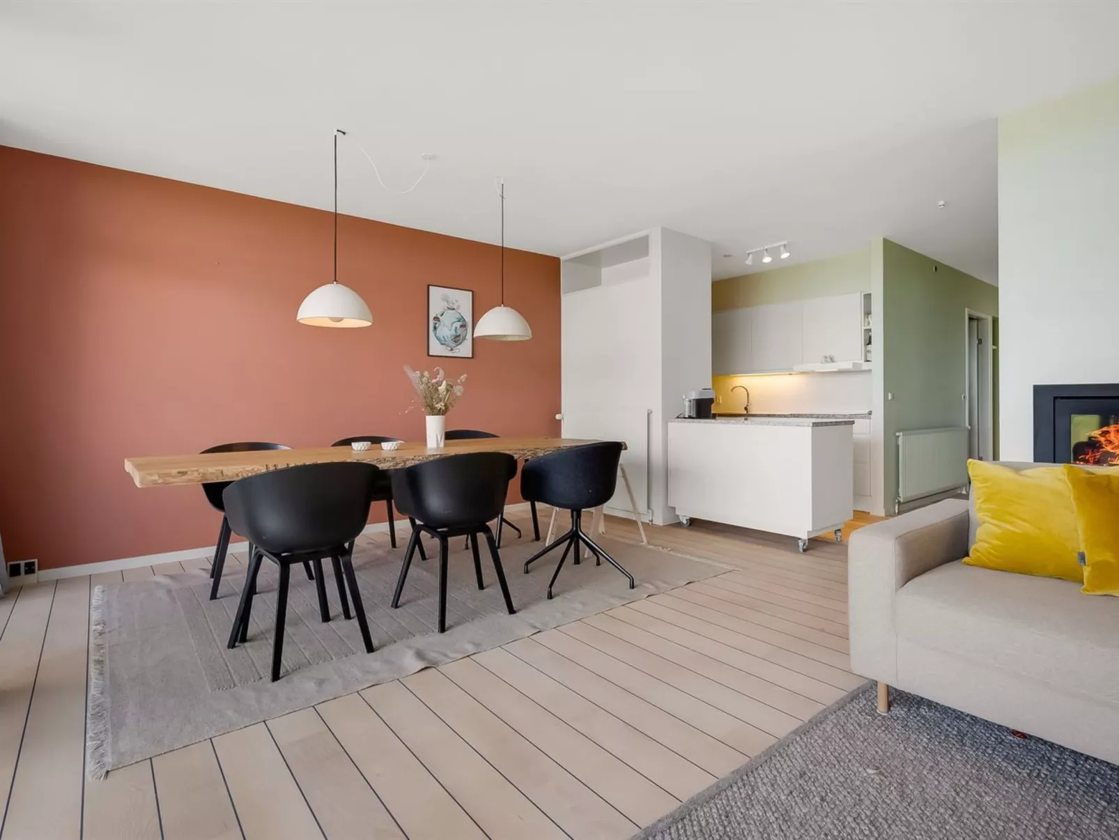 "Arian" - 25m from the sea-Binnen