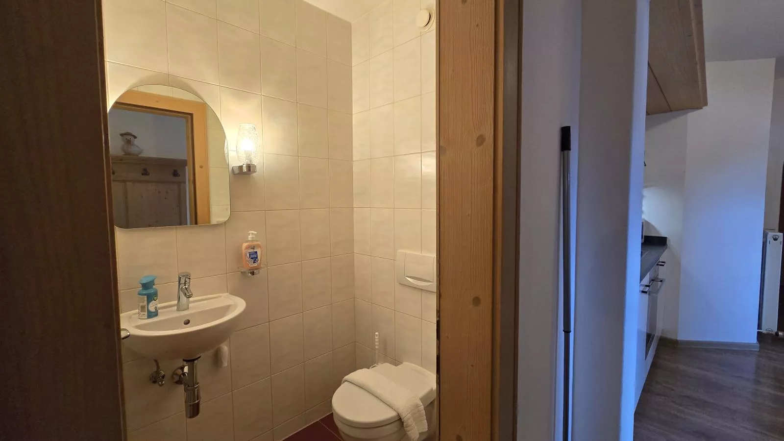 Landhaus Marchfeld Top 4-Badkamer