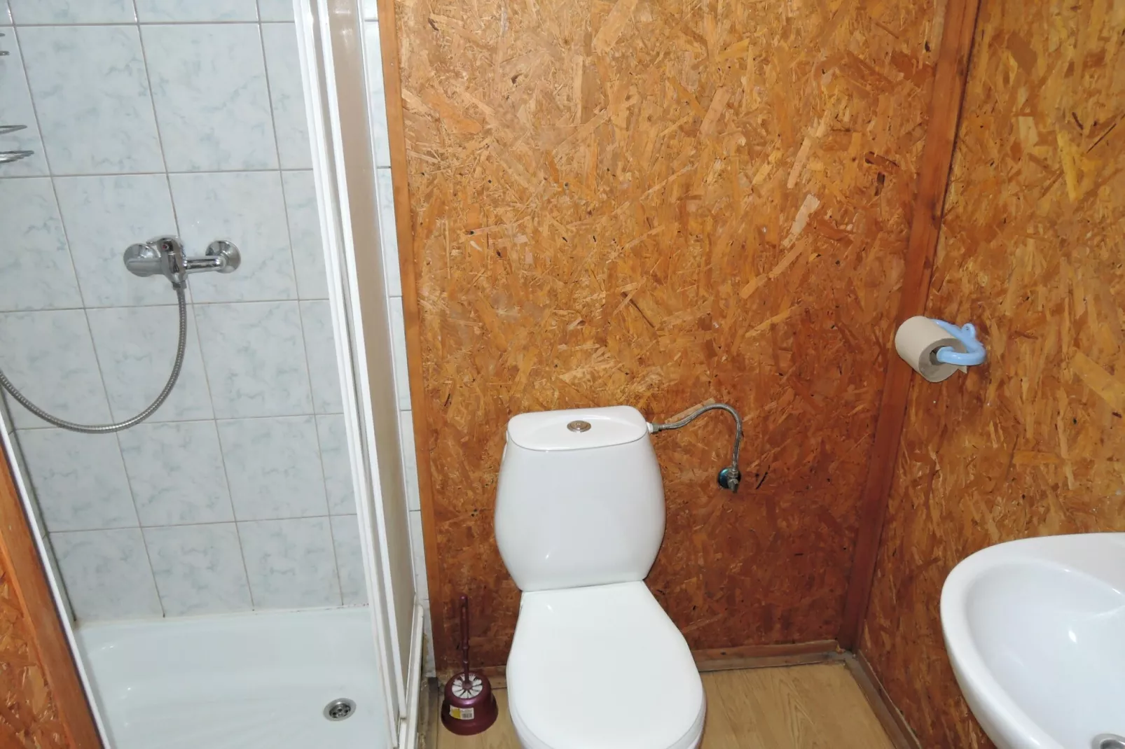 Pod świerkami pokój nr 1 dla 2 osób-Badkamer