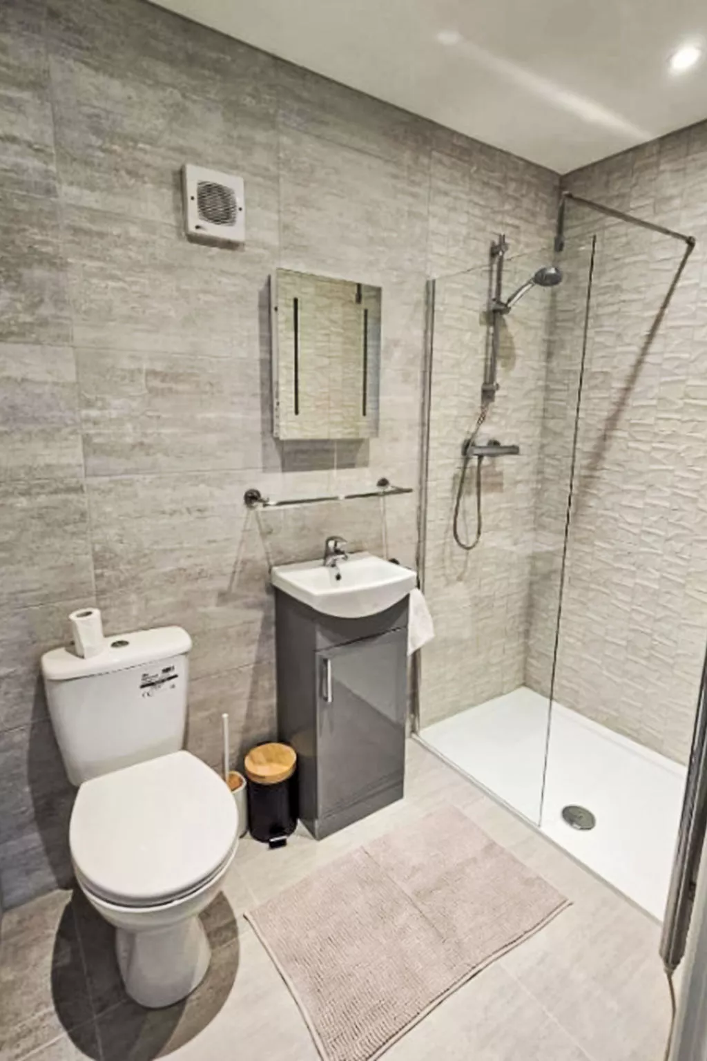 Fishertown Apartment 1st Floor-Binnen