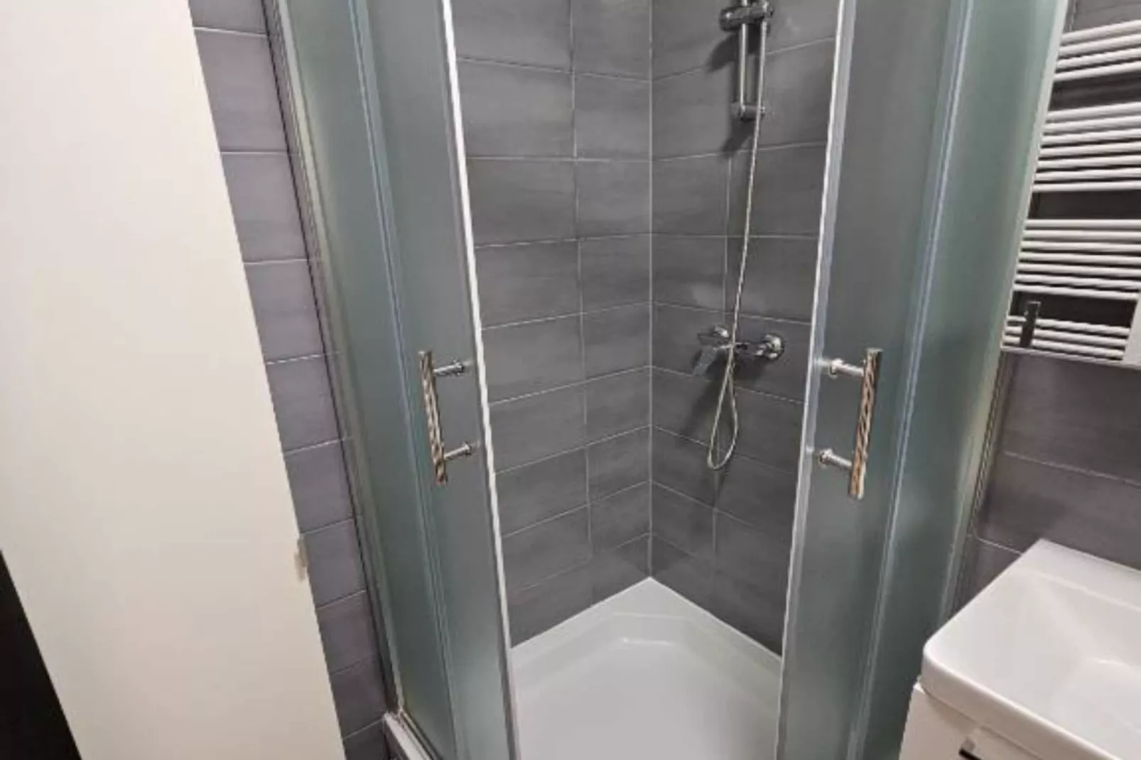 Apartment Mila - Zagreb - One Bedroom Apartment-Badkamer
