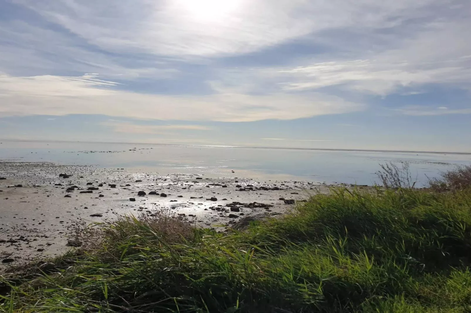 Lichte kustschuilplaats in LyngsAY-By Traum-Waterzicht