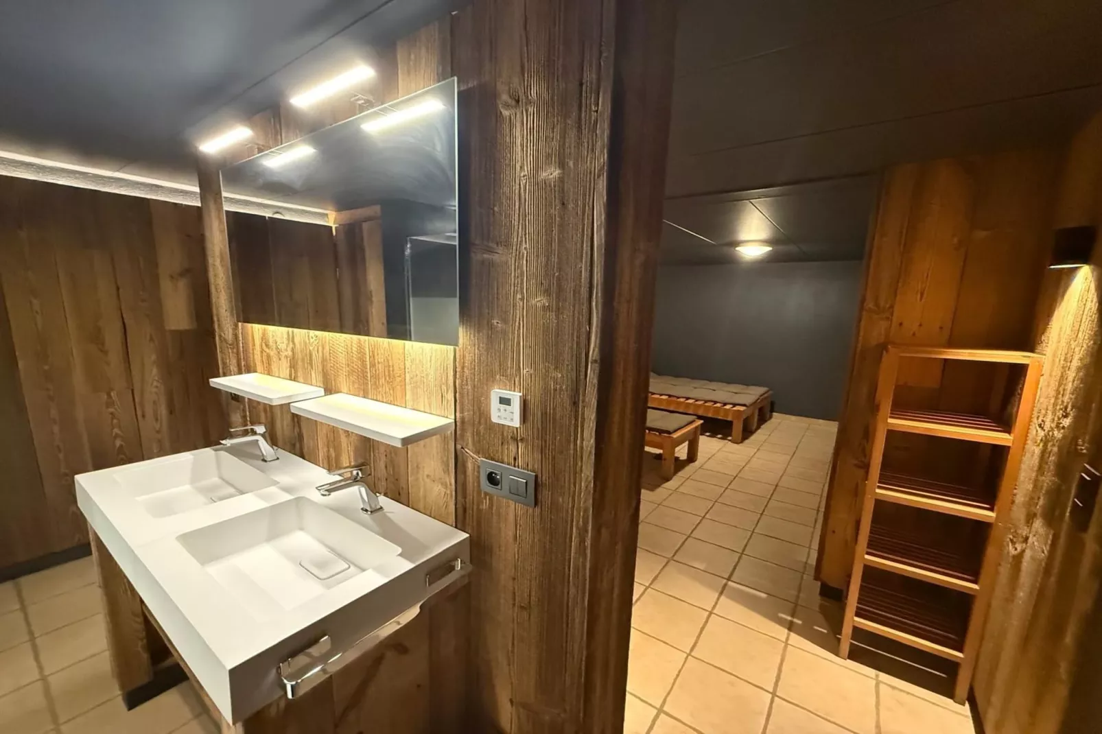 Les Vieilles Pierres-Badkamer