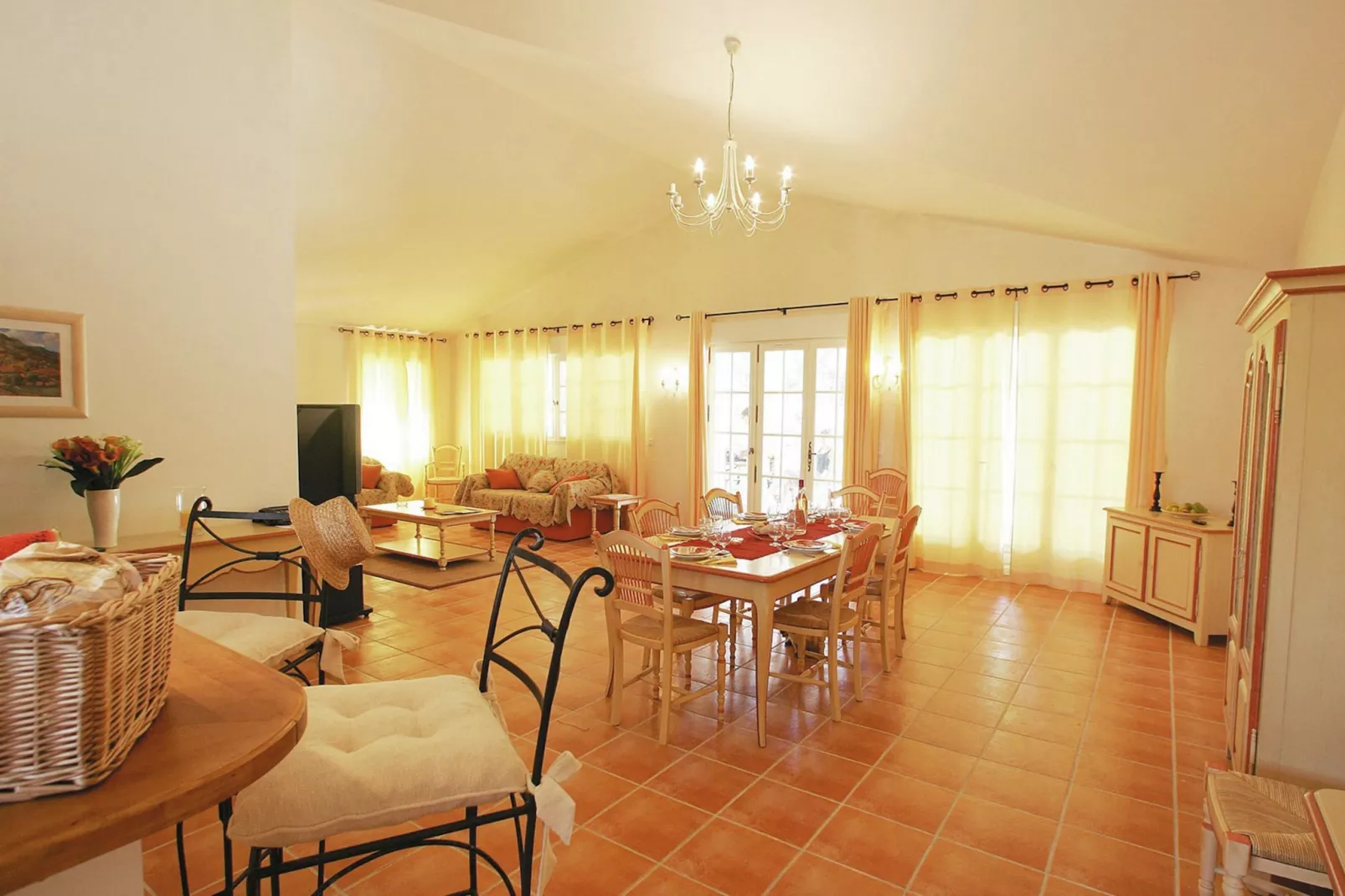 Domaine de Fayence 6-Eetkamer
