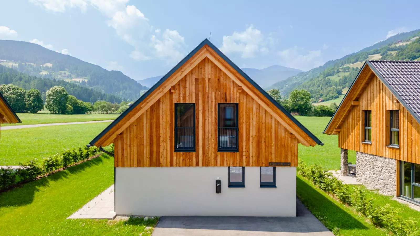 Mountain Chalet Krek Wak Wou-Buitenkant zomer