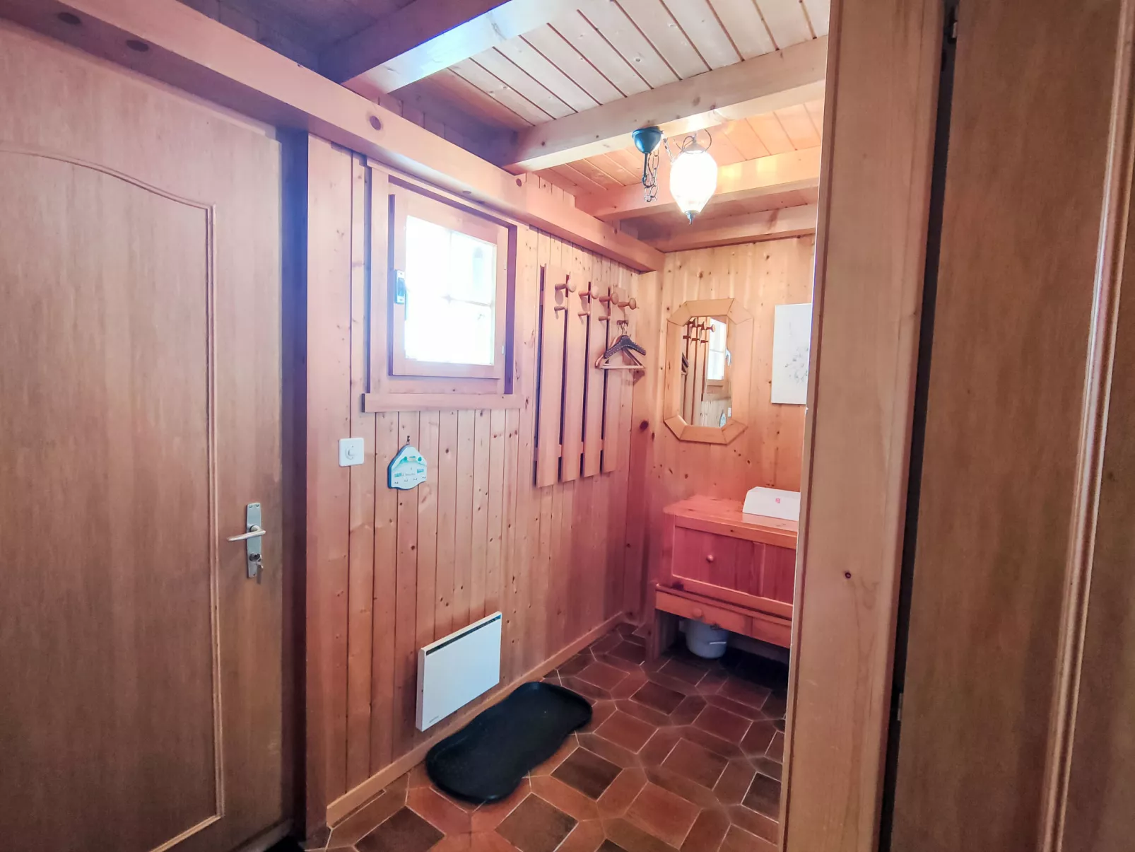 Chalet Les 3 Marmottes-Binnen