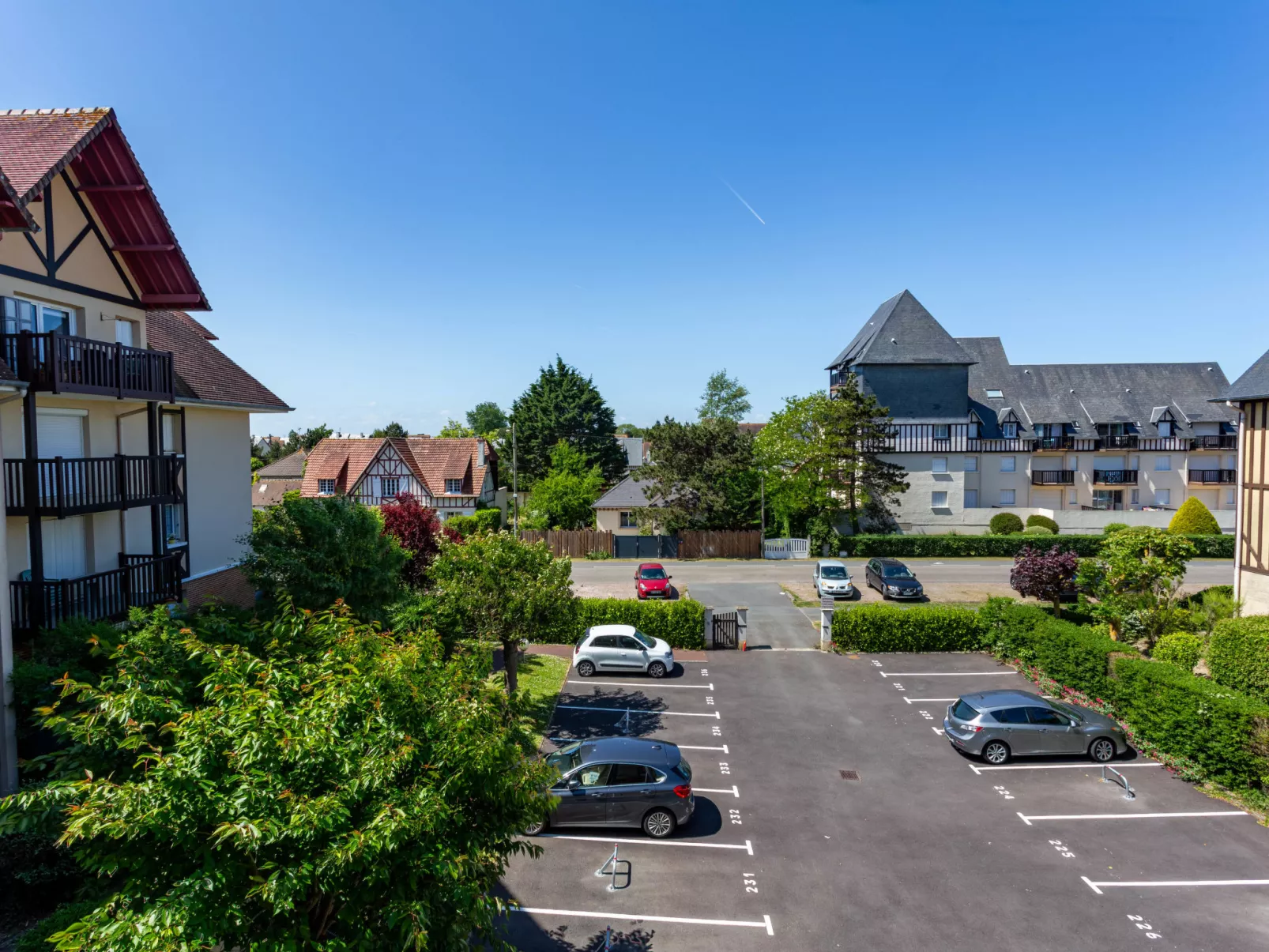 Le Clos Mathilde-Buiten