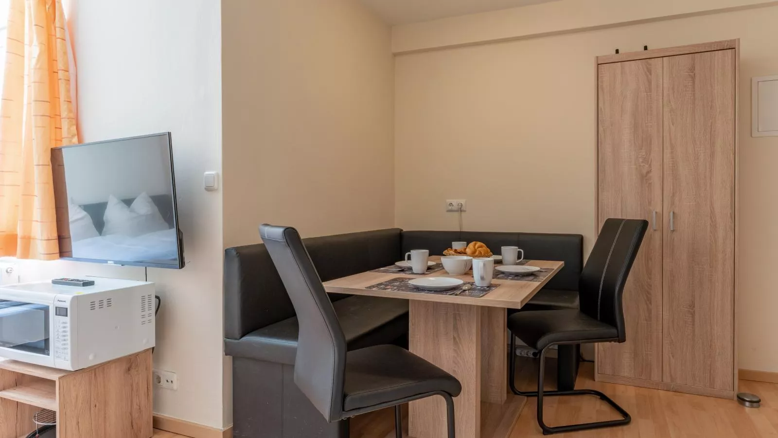 Town House 1-Eetkamer