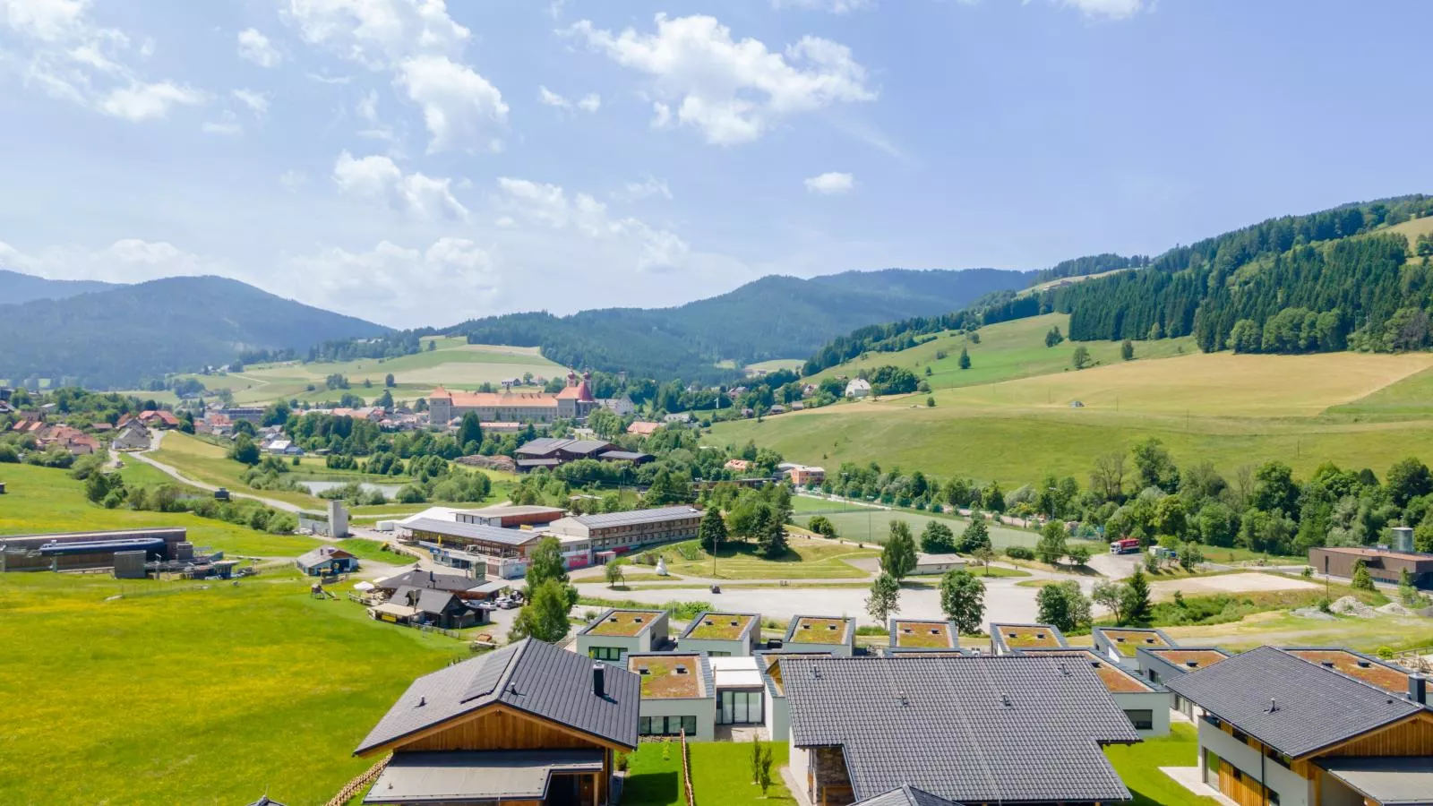 Almchalet Alpenglück-Buitenkant zomer